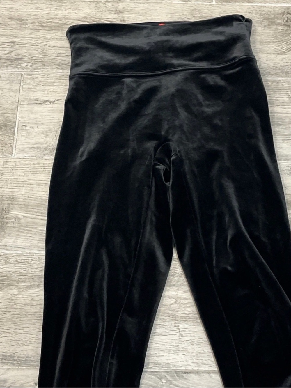 Assets by Spanx Velvet/Velour Shaping Leggings - Picture 3 of 5